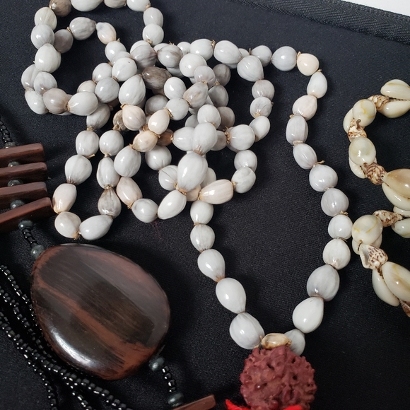 Fashion Seashell And Bead Jewelry Lot Of 7 - Picture 3 of 5